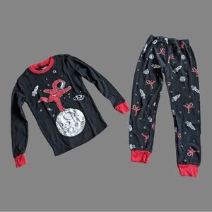 Moon hopping pajama set